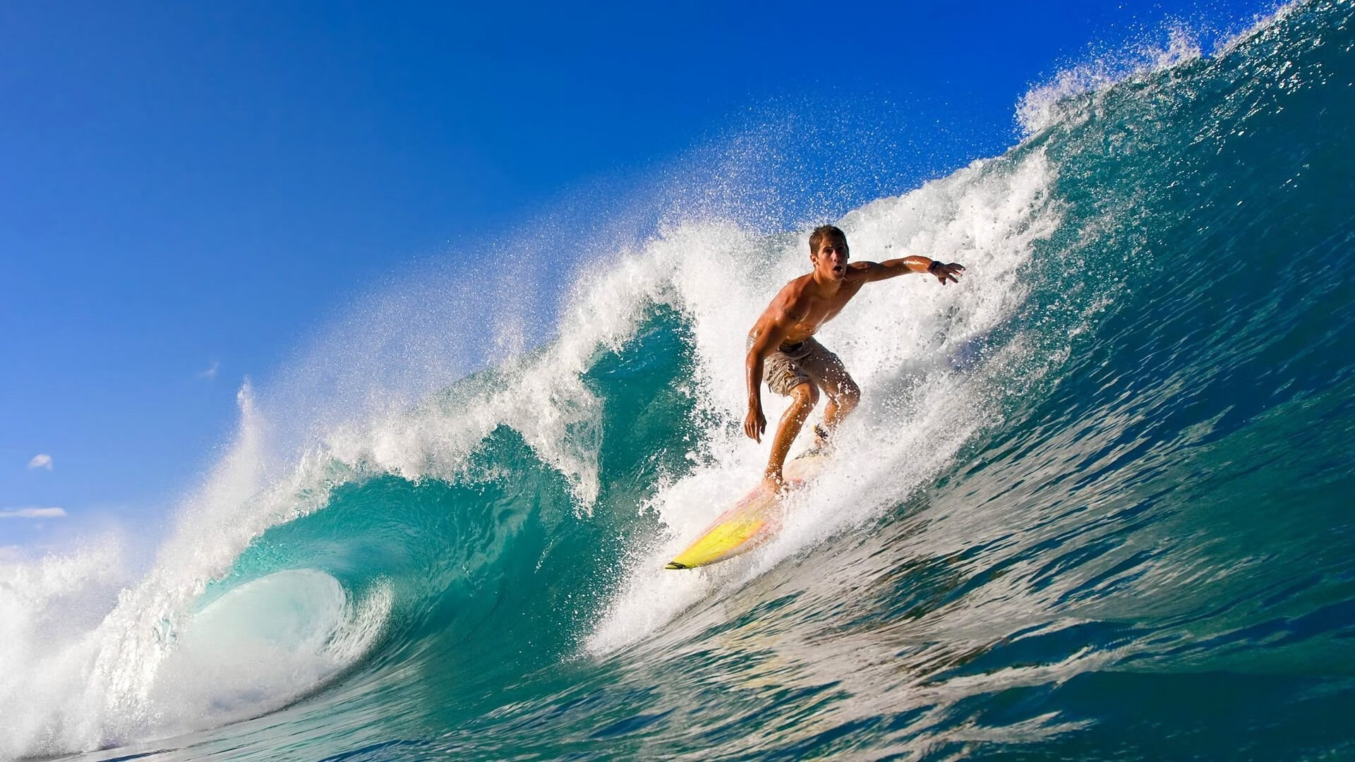 “球迷热议:中超裁判判罚是否公正?”,中超联赛裁判